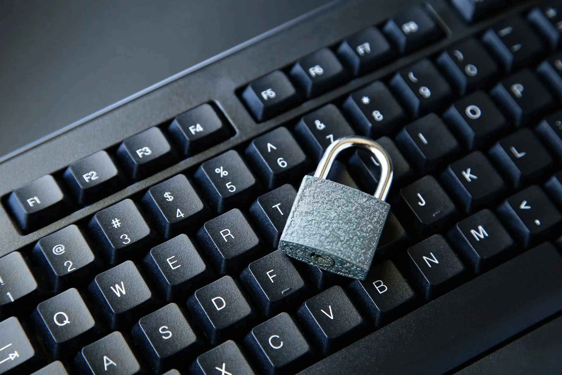 Cybersecurity in 2025: why companies are still one step behind hackers