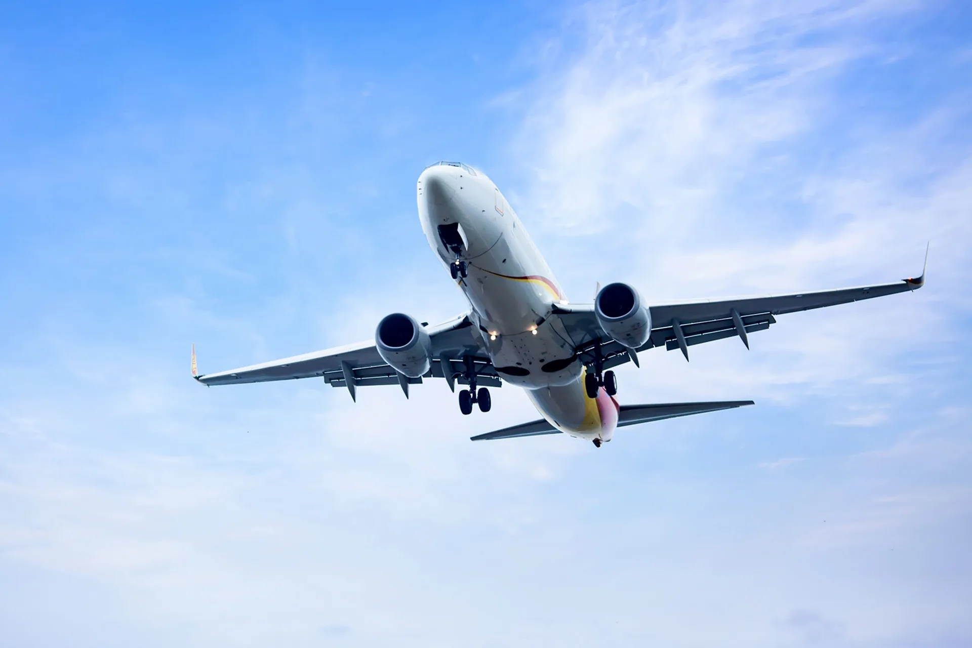 Tourism post-pandemic: fewer flights, more quality?